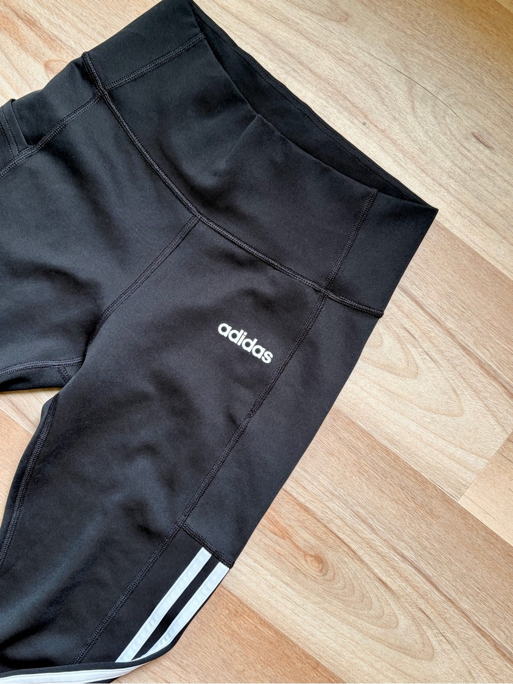 Adidas Women’s Climalite 3-Stripe Black Workout Legging Pants Size Small - Picture 2 of 5